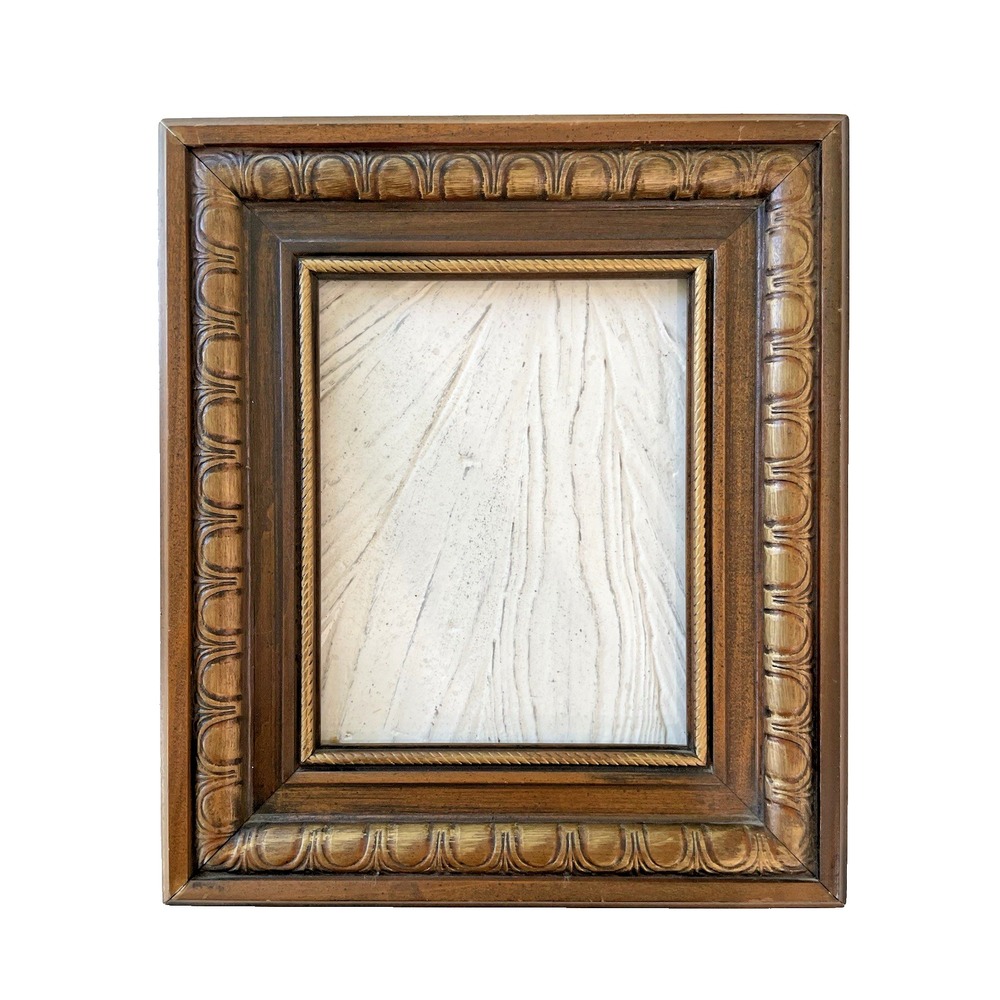 Vintage Wood Wooden Gold Highlight Picture Art Frame 13x15‎ Holds 7.5x9.5"